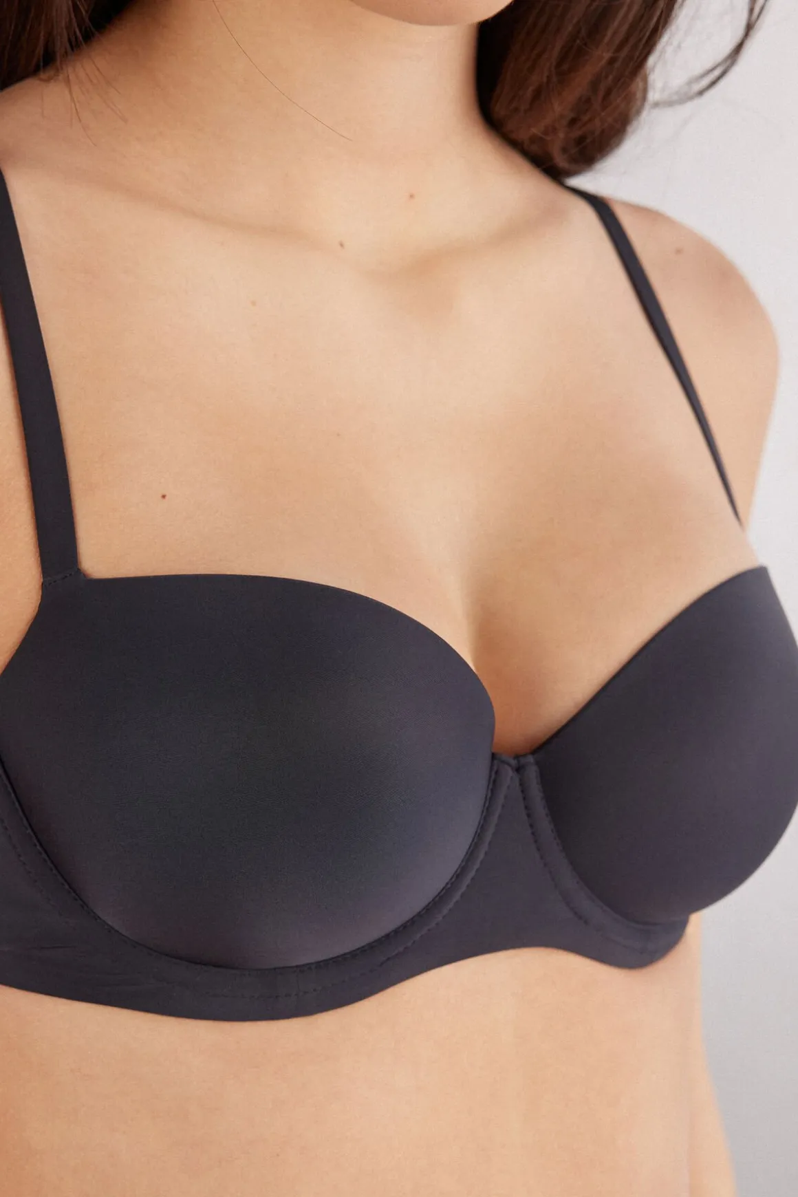 Biustonosz Balkonetka Carlotta Plump Bra z Mikrofibry Ultralight