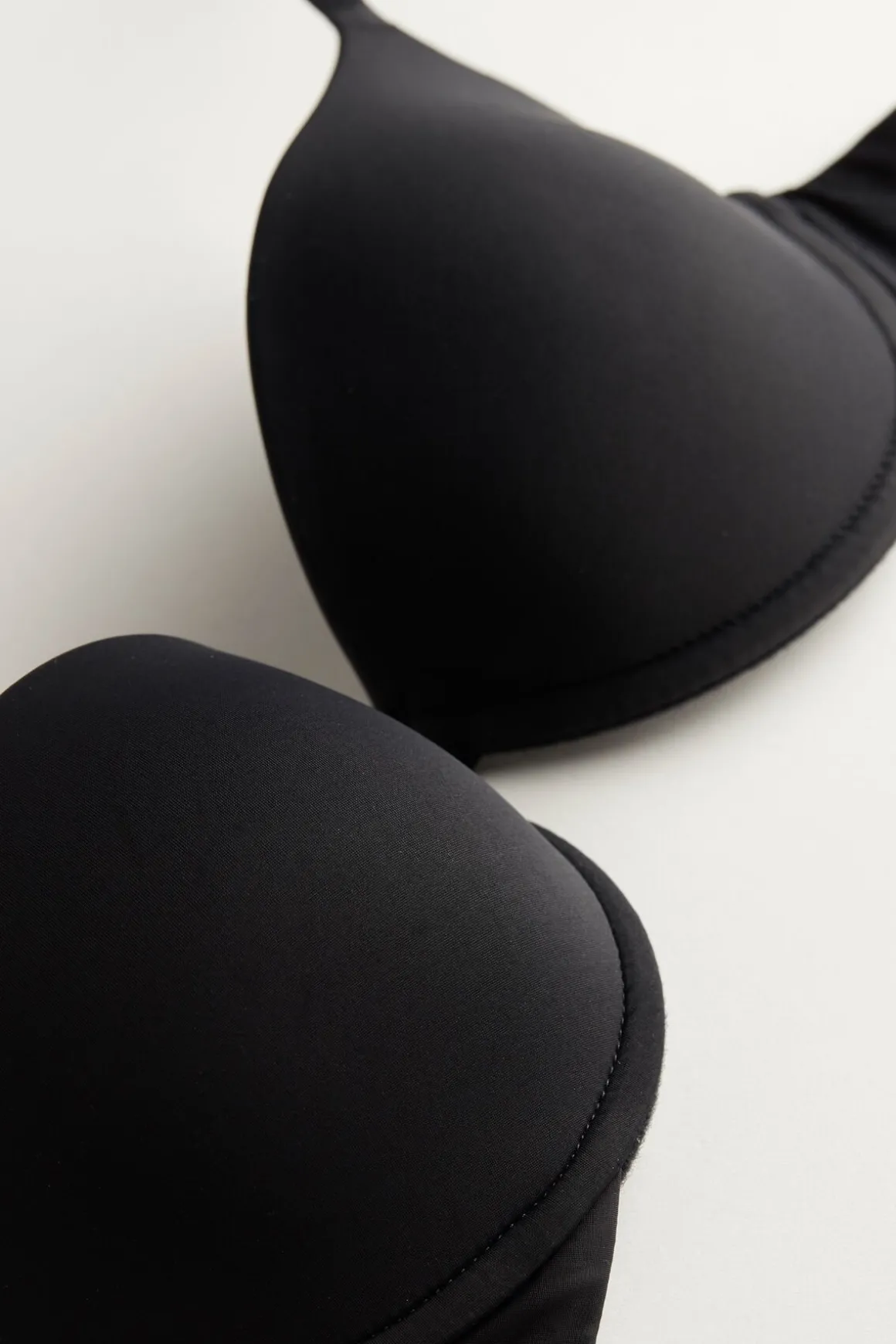 Biustonosz Push-up Bellissima z Mikrofibry