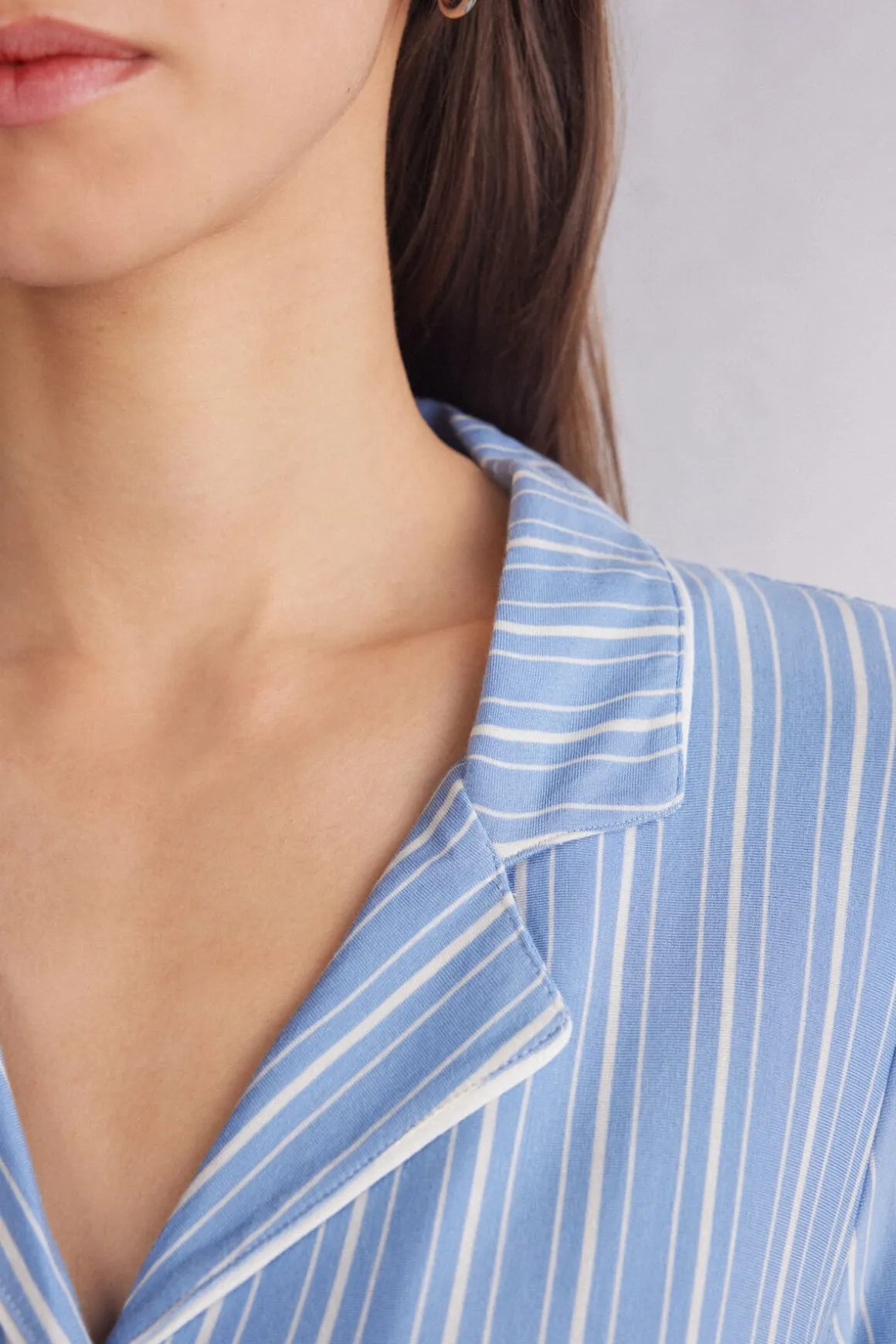 Bluzka z Krótkim Rękawem z Modalu Rozpinana z Przodu Oxford Stripes